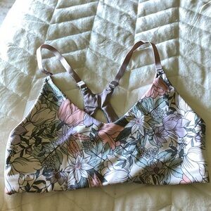 Jessica Simpson sports bra